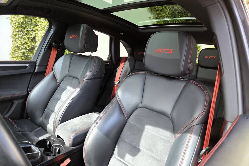 PORSCHE - Tarif 3J - 1 390€