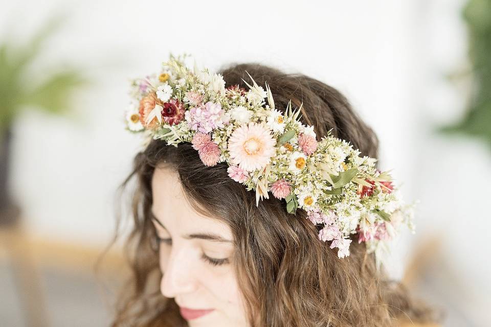 Couronne de fleurs séchées