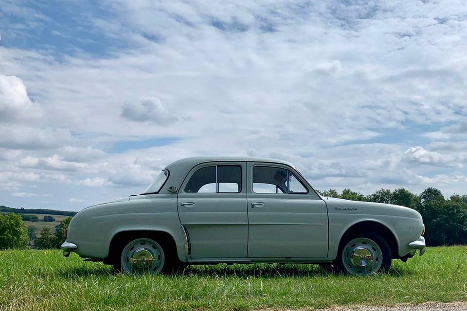 RENAULT DAUPHINE