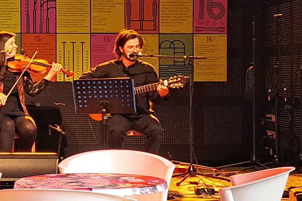 Los Ultramarinos