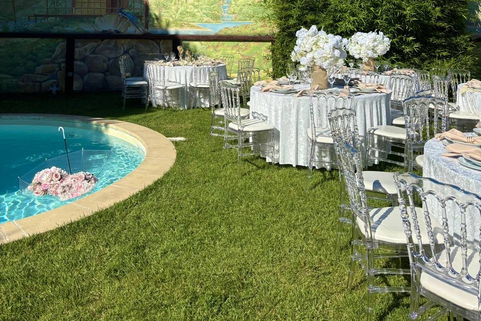 Décoration de la piscine