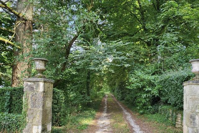 L'entrée du domaine