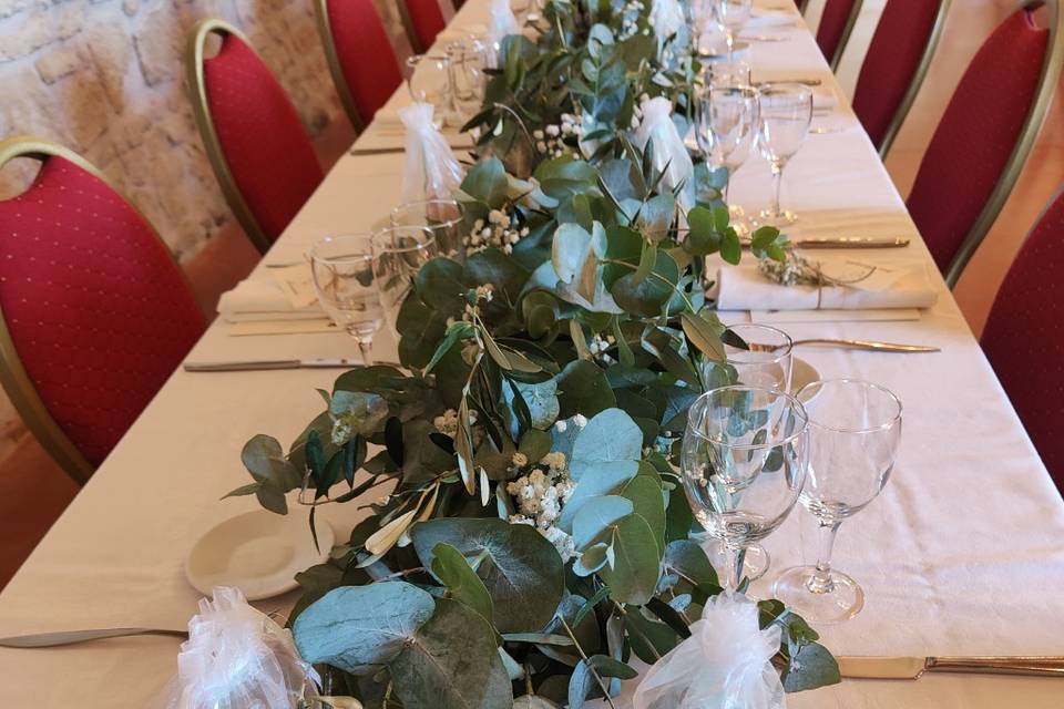 Table d'honneur eucalyptus