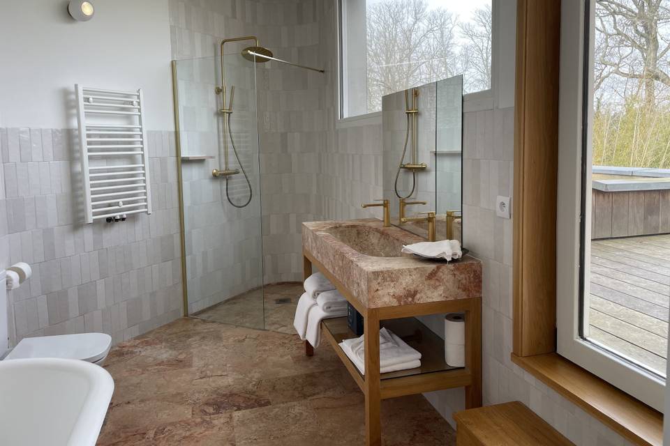 Salle de bain chambre 2