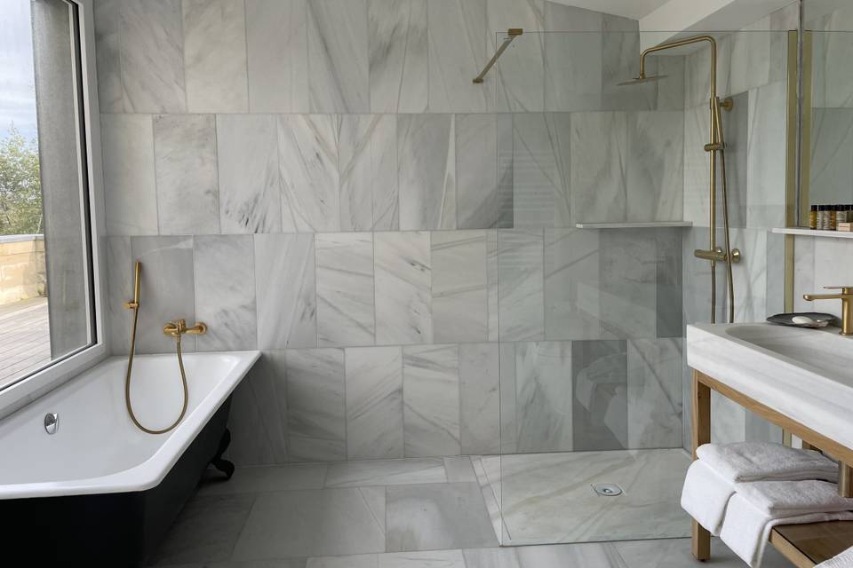 Salle de bain chambre 4