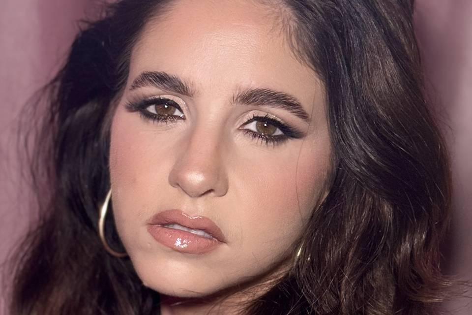 Hair and makeup by Olivia Can