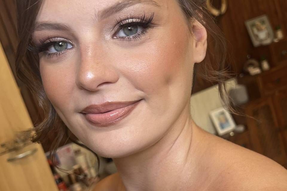 Hair and makeup by Olivia Can