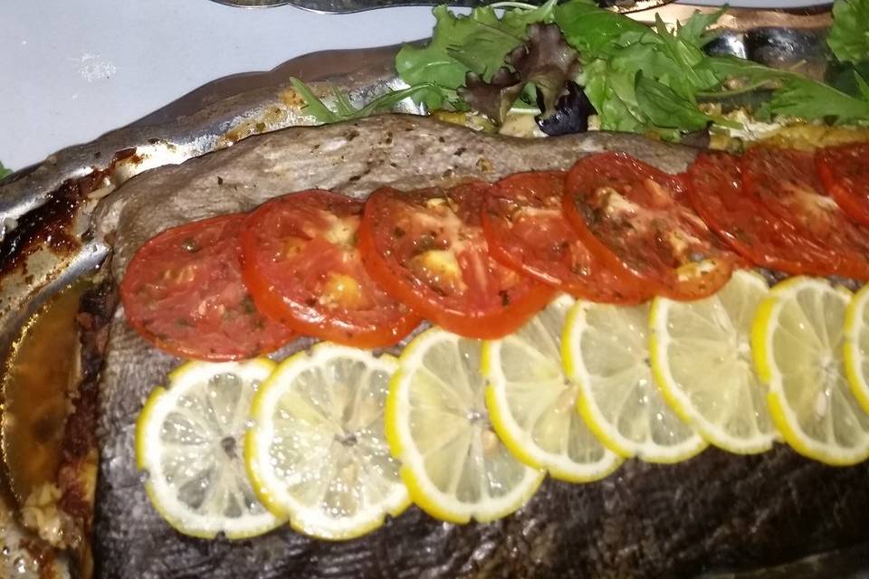 Bar garni (poisson)