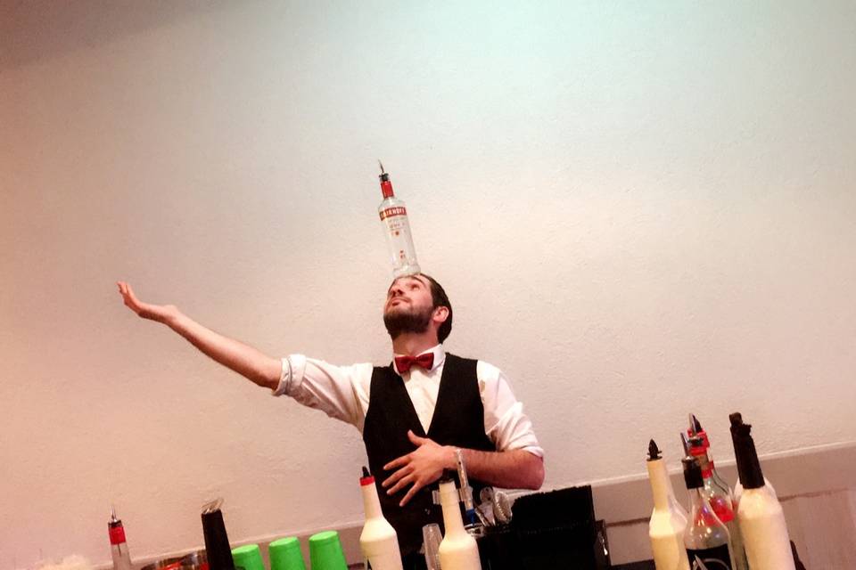 Prestation barman jongleur