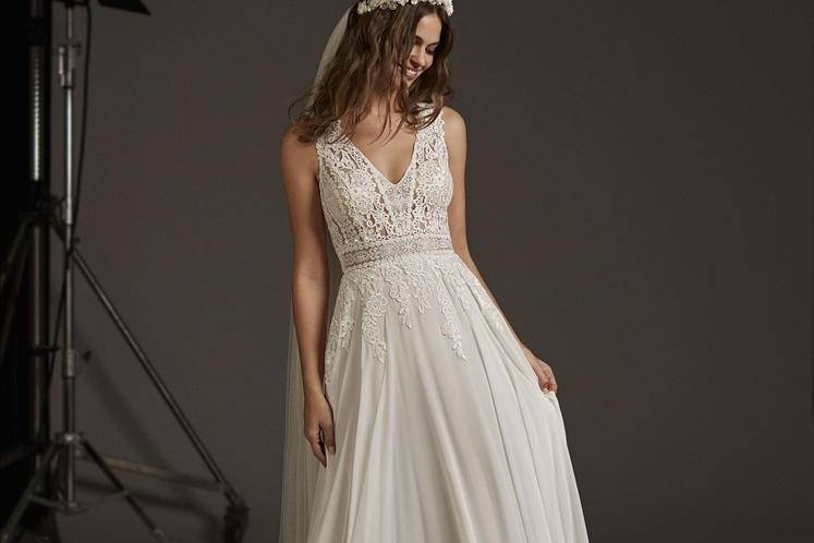 Comet Pronovias 2020