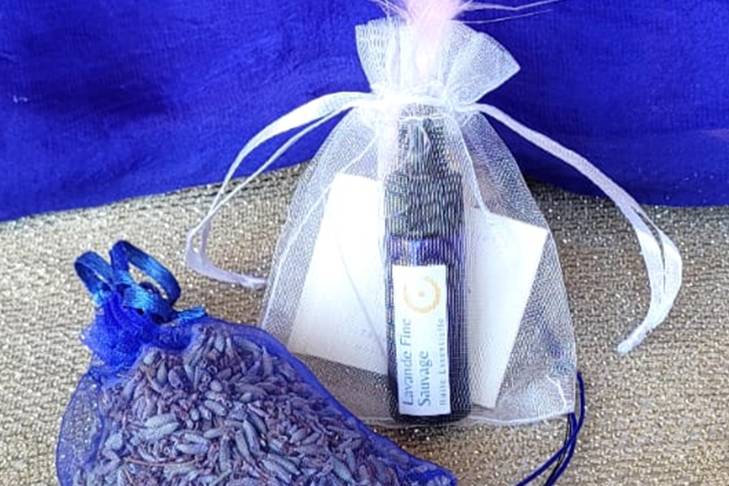 HE de lavande et sachet fleurs