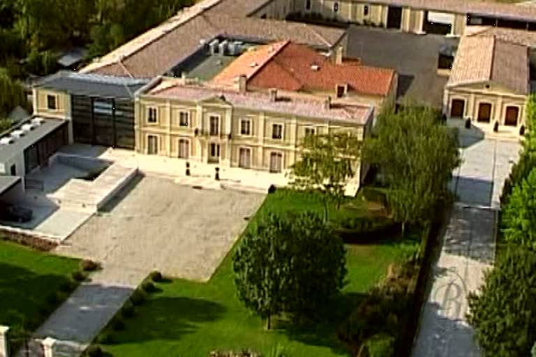 Vue aérienne - entrée salle