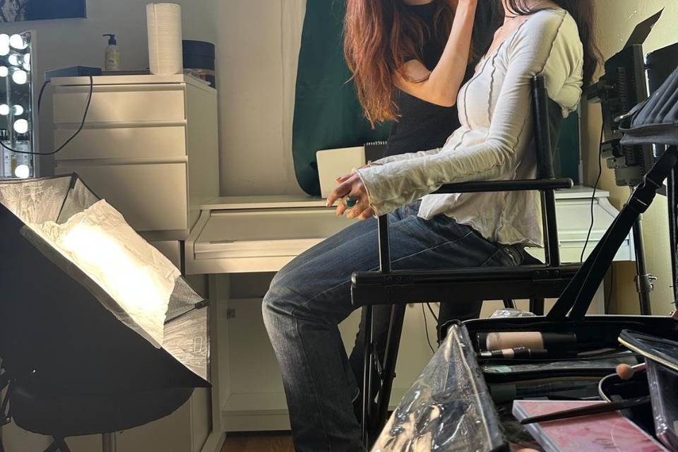 Make-up KM.
