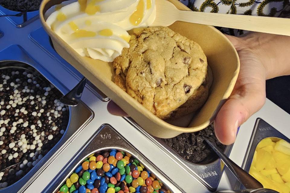 Cookie & soft serve