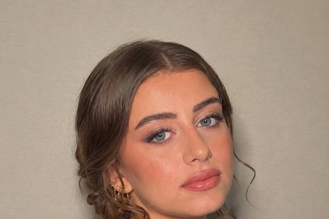 Natural guest Makeup
