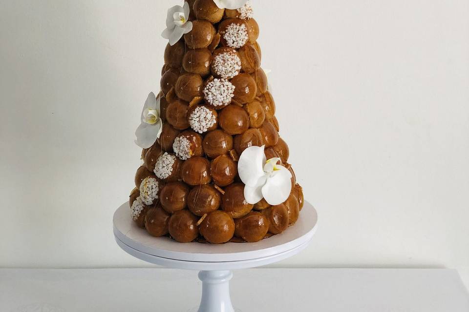 Croquembouche