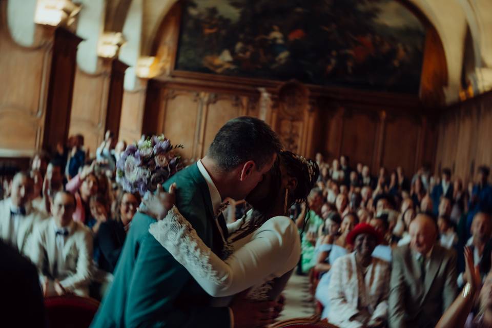 Photo baisé des mariés
