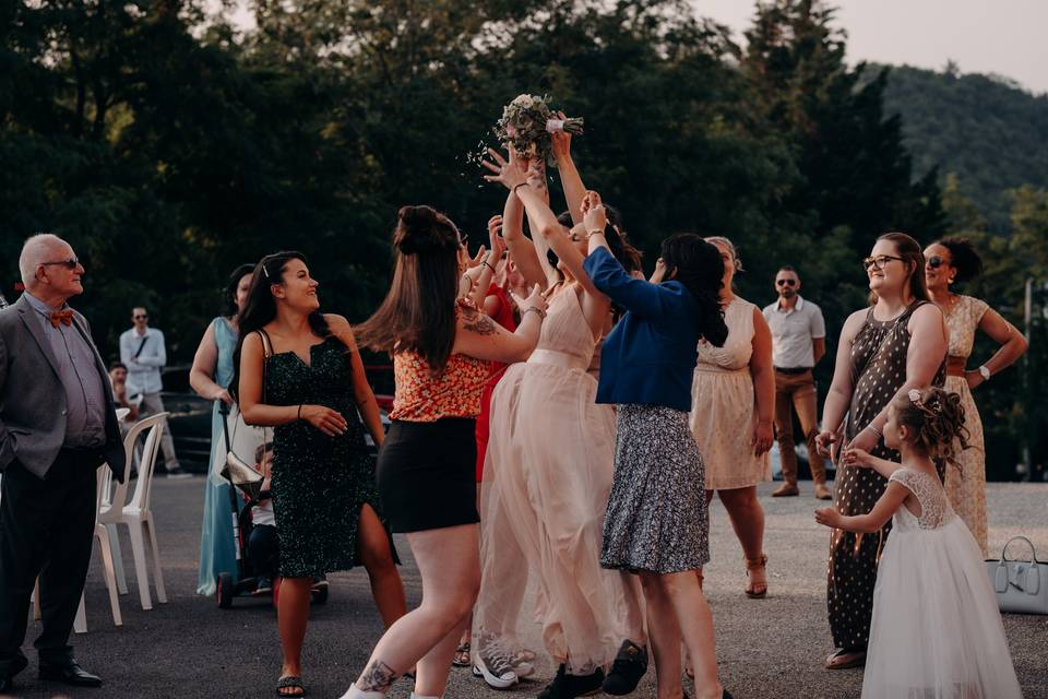 Lancer de bouquet