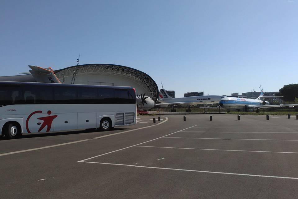 Car de Tourisme de 57 places