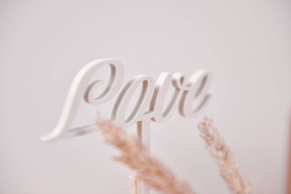 Cake topper
