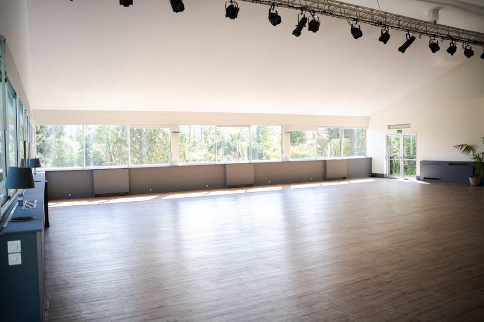Grnade salle vide