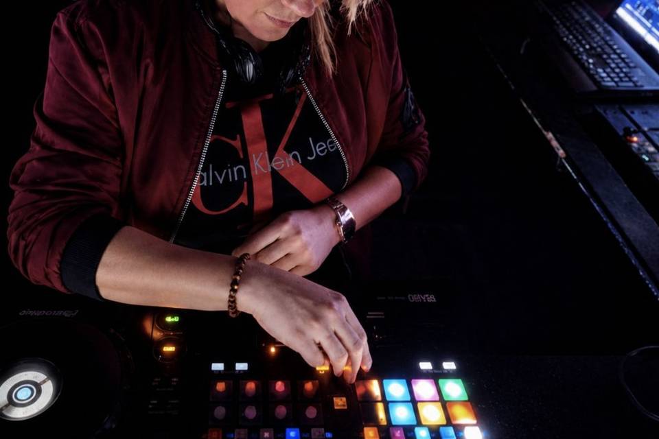DJ DM'S