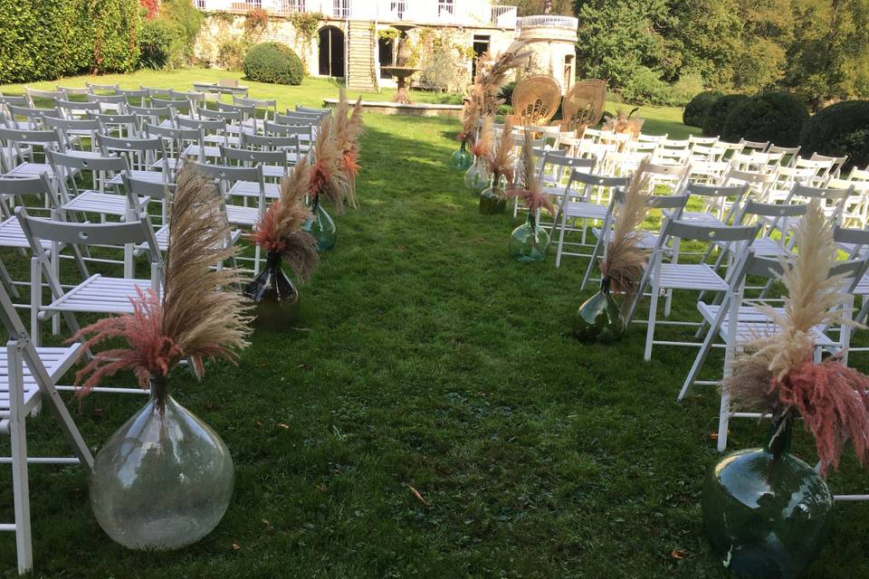 La cour et sa pergola