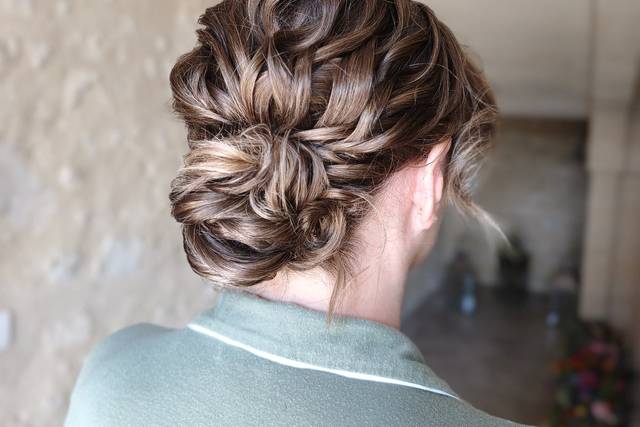 Chignon bas torsadé