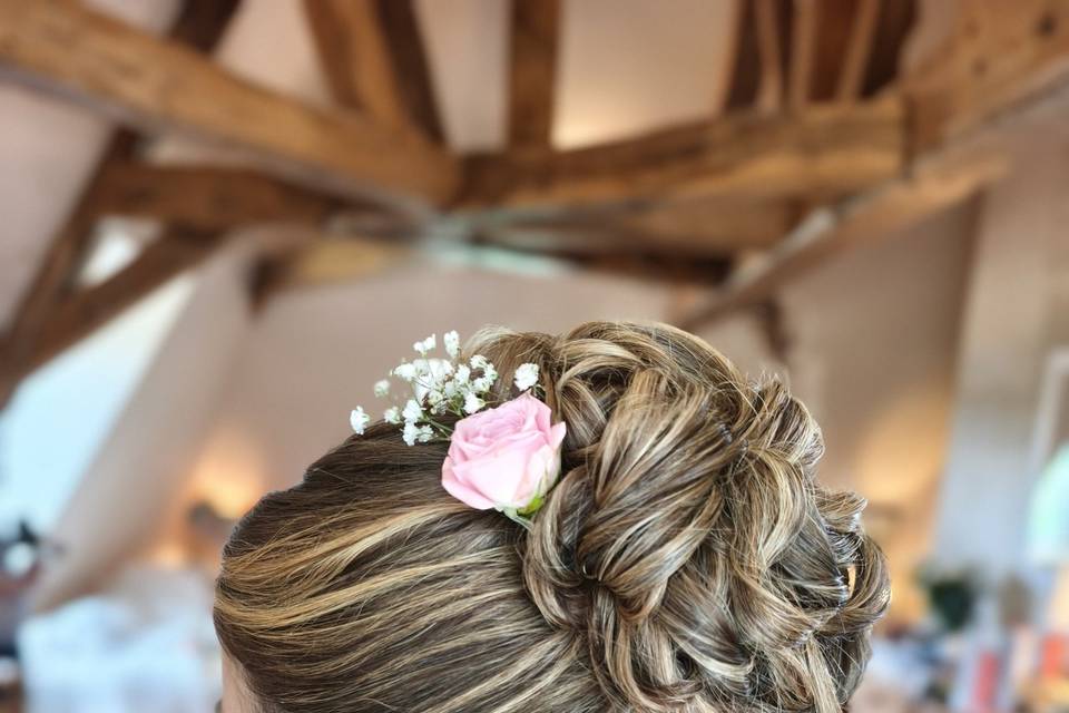 Chignon haut Invitée