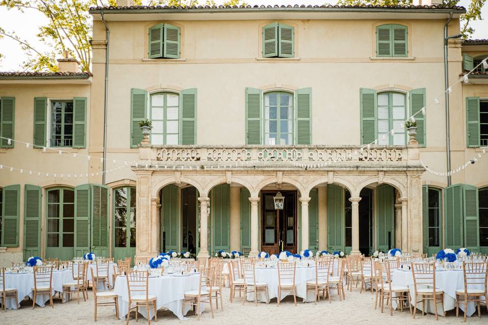 Diner devant la bastide