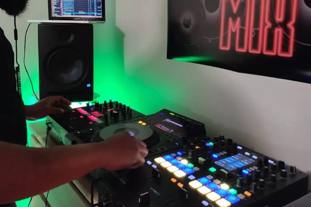 DJ Pacom