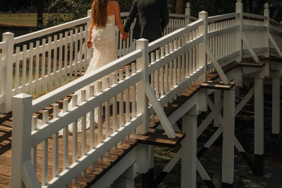 Shooting couple