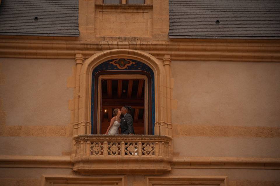 Shooting couple