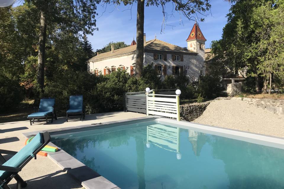 Piscine et parc de 3ha