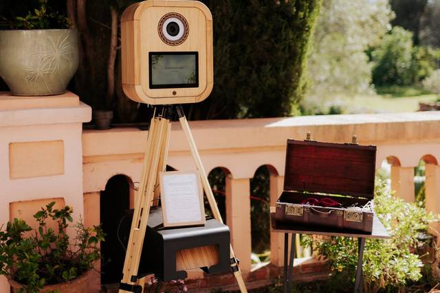 Location photobooth en bois vi