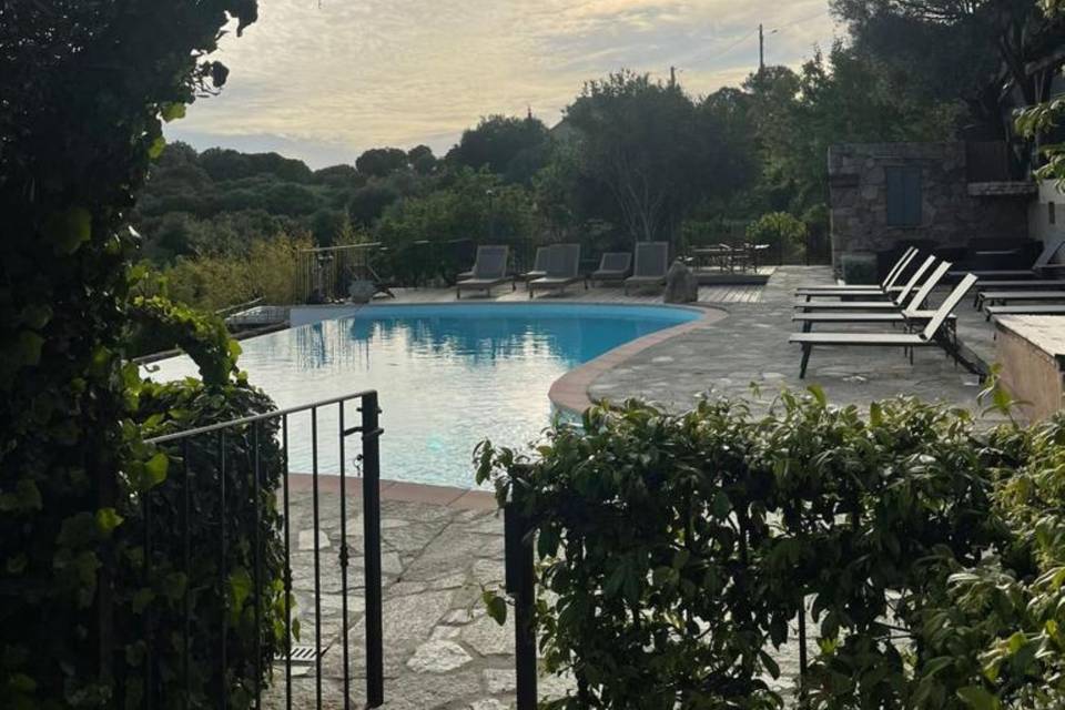 Côté piscine