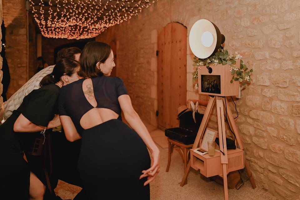 LivelyBooth Vintage