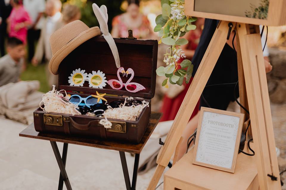 LivelyBooth Vintage