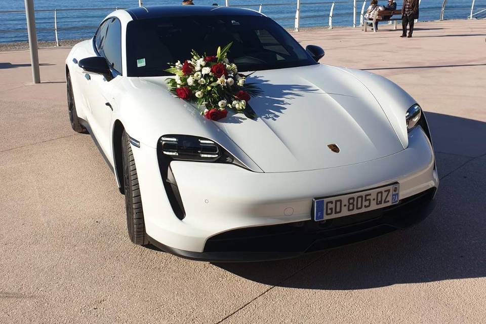 Porsche taycan