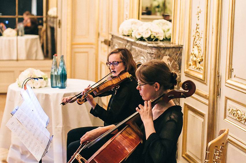 Duo pendant diner