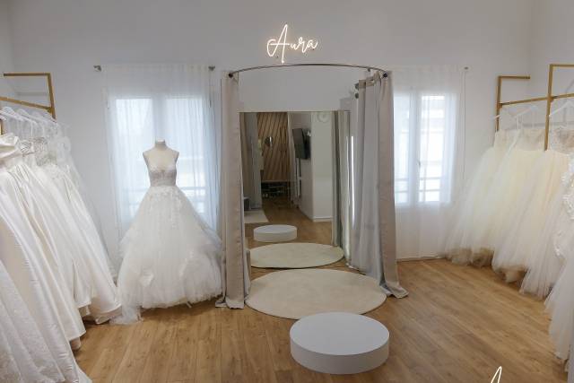 Aura Bridal Paris