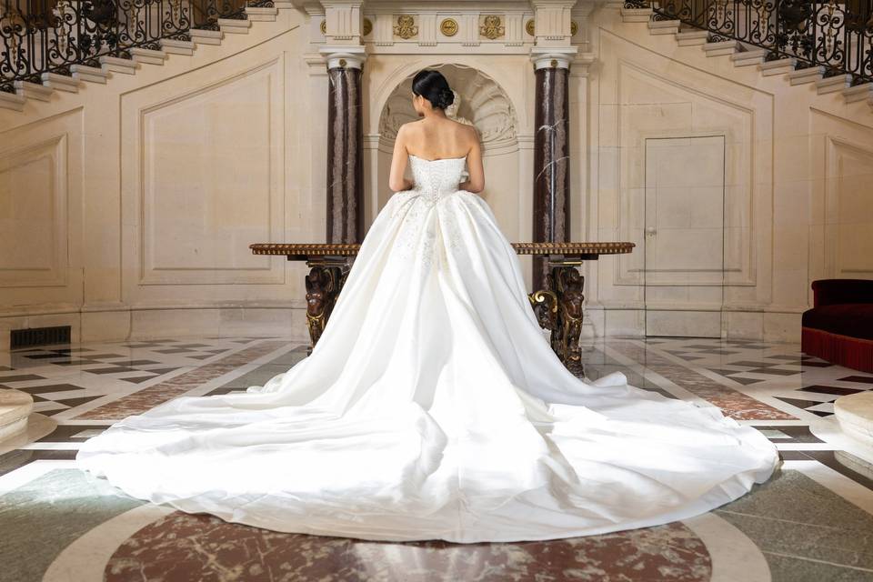 Aura Bridal Paris - Theia