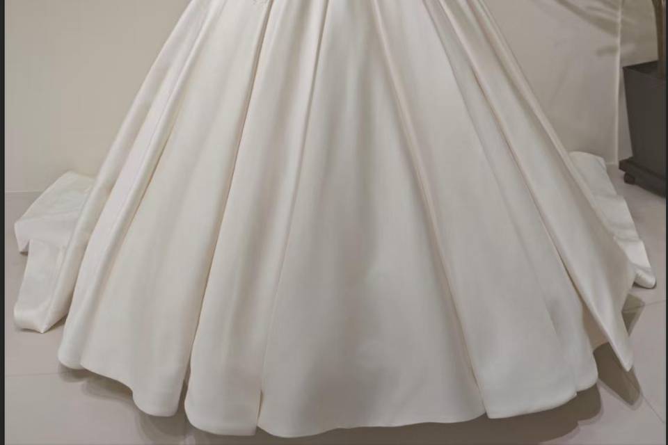 Aura Bridal Paris - Théia