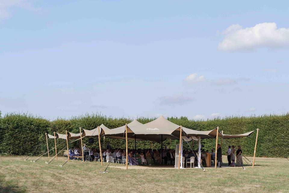 Mariage dans les blés