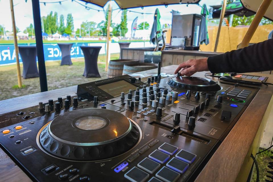 L'Authentic Event