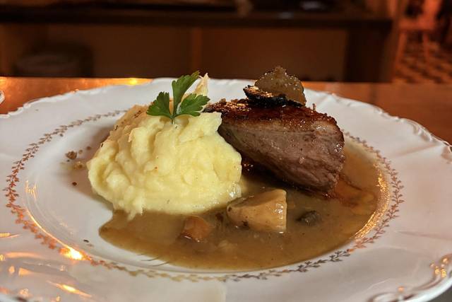 Magret de canard royal, purée