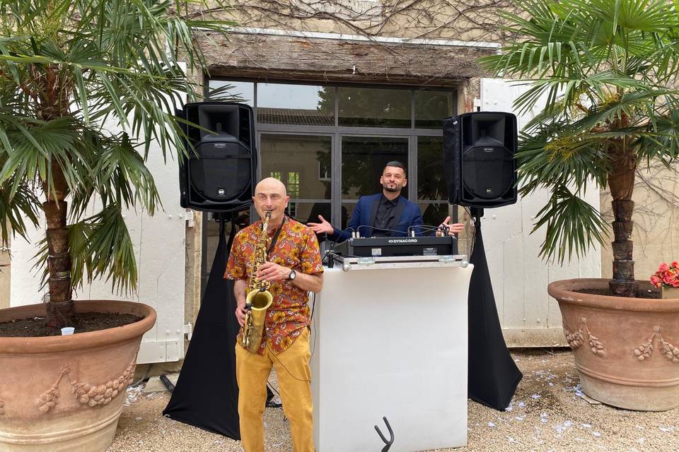 Prestation DJ et saxophoniste