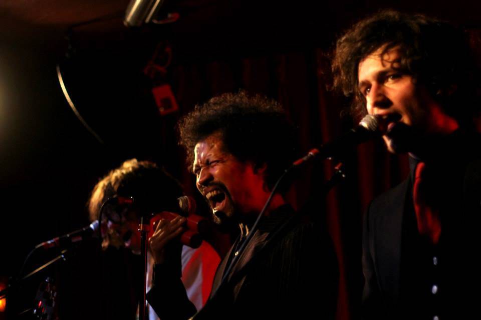 A trois voix