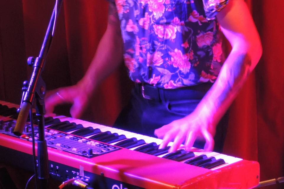 Victor, Piano, Voix