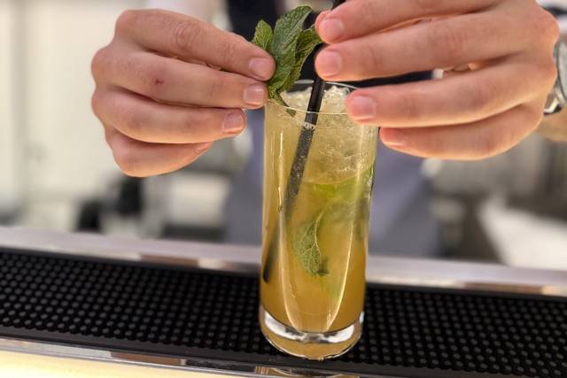 Un cocktail ou un mocktail